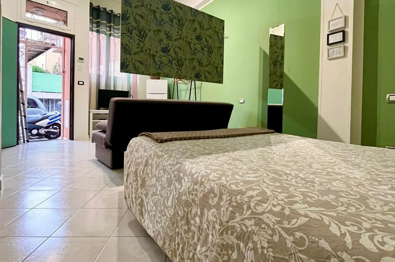 Home Sweet Home-Saliceto- contacts